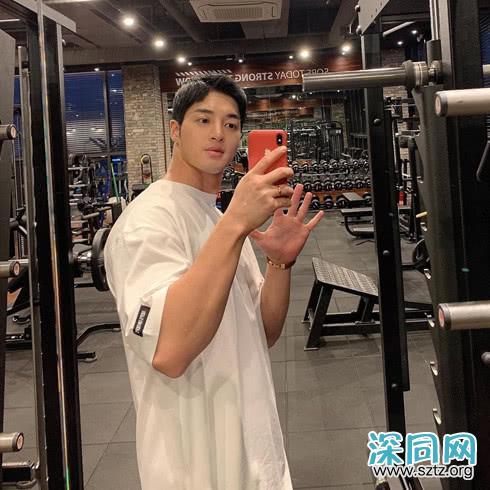 鲜肉脸+45公分的麒麟臂,这位韩国小伙的身材太给力了 鲜肉脸+45公分的麒麟臂,这位韩国小伙的身材太给力了