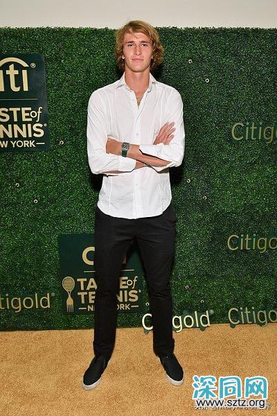 网球运动员人均男模身材,太养眼了吧!西装男团考虑出道吗? 网球运动员人均男模身材,太养眼了吧!西装男团考虑出道吗?