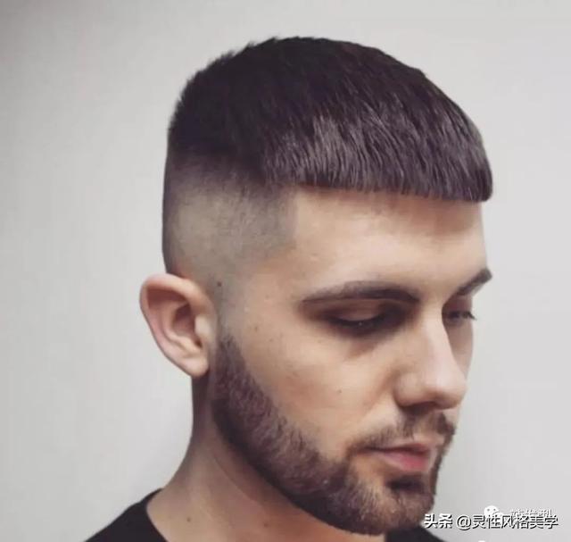 “最有型”男发20款,帅气好打理,洗完就有型 “最有型”男发20款,帅气好打理,洗完就有型