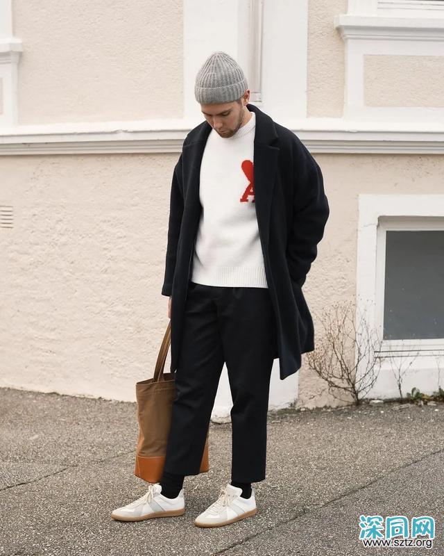 穿西裤一直搭配皮鞋?换运动鞋试试,造型时髦出众 穿西裤一直搭配皮鞋?换运动鞋试试,造型时髦出众