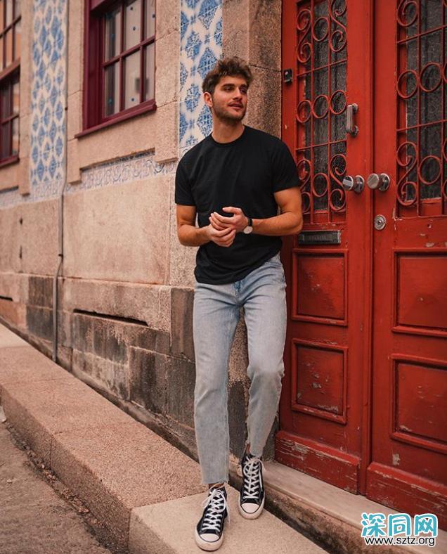 男士穿牛仔裤总觉得单调?换上九分裤的款式,造型时髦感大增 男士穿牛仔裤总觉得单调?换上九分裤的款式,造型时髦感大增