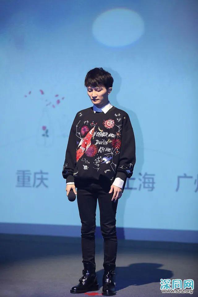 个子不到170怎么穿?看看身高161的周深,造型时髦又显高 个子不到170怎么穿?看看身高161的周深,造型时髦又显高