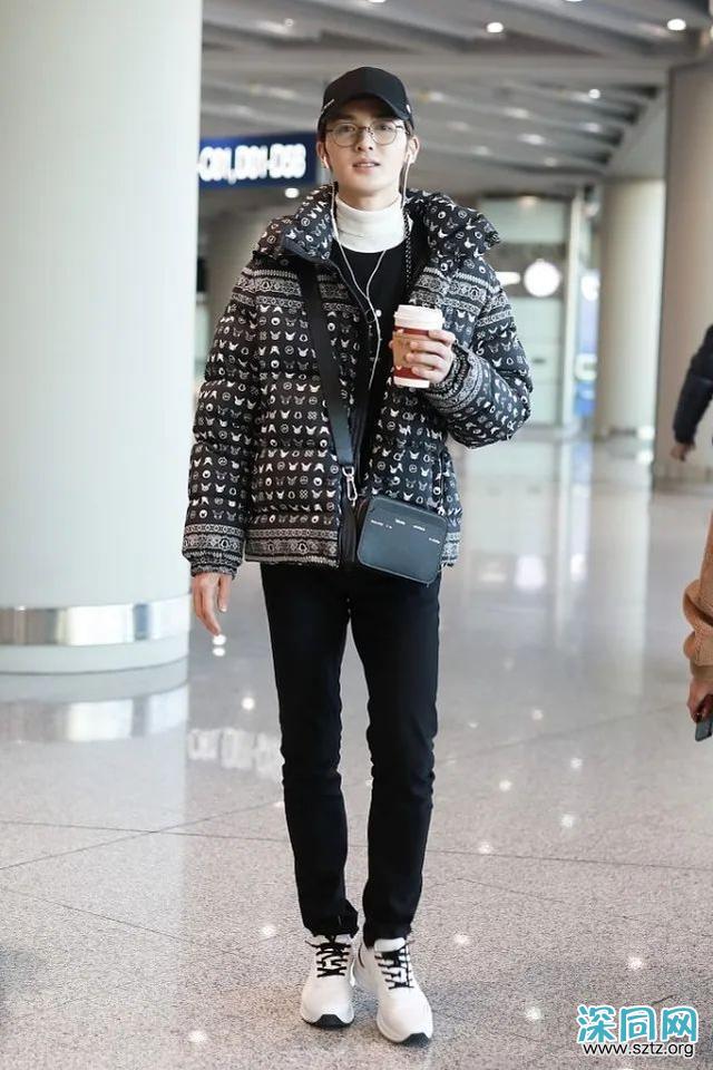 朱正廷时髦造型,搭配风格很独特,轻松穿出潮流范 朱正廷时髦造型,搭配风格很独特,轻松穿出潮流范