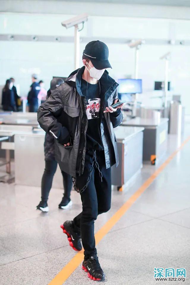 朱正廷时髦造型,搭配风格很独特,轻松穿出潮流范 朱正廷时髦造型,搭配风格很独特,轻松穿出潮流范