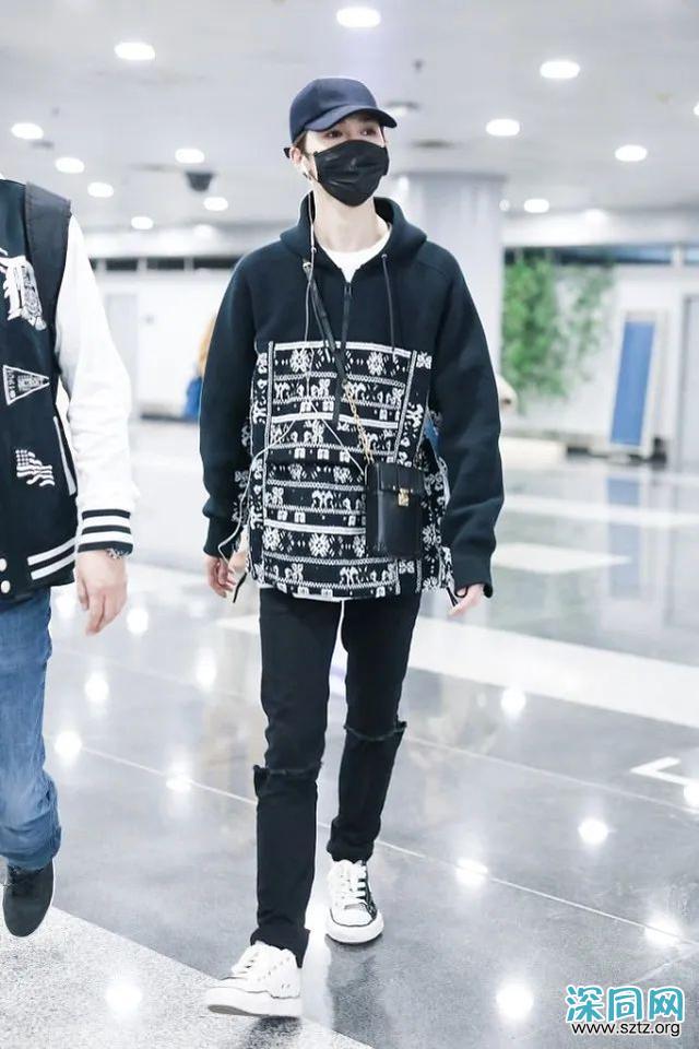 朱正廷时髦造型,搭配风格很独特,轻松穿出潮流范 朱正廷时髦造型,搭配风格很独特,轻松穿出潮流范