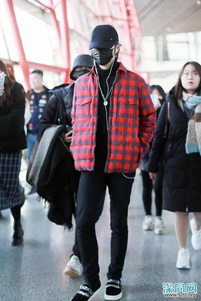 朱正廷时髦造型,搭配风格很独特,轻松穿出潮流范 朱正廷时髦造型,搭配风格很独特,轻松穿出潮流范