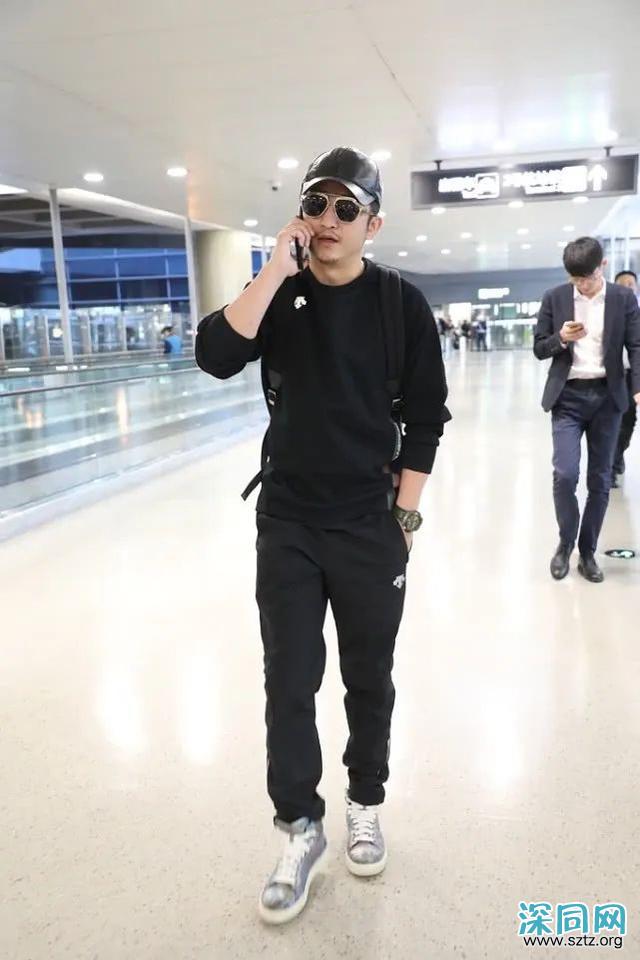 162cm邹市明也很会穿,安踏运动裤+荧光绿外套,打造潮流范 162cm邹市明也很会穿,安踏运动裤+荧光绿外套,打造潮流范