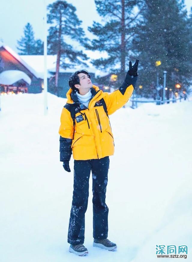 钟汉良帅气造型,这哪像45岁?造型青春时髦 钟汉良帅气造型,这哪像45岁?造型青春时髦