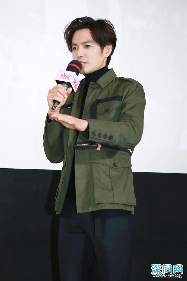 钟汉良帅气造型,这哪像45岁?造型青春时髦 钟汉良帅气造型,这哪像45岁?造型青春时髦