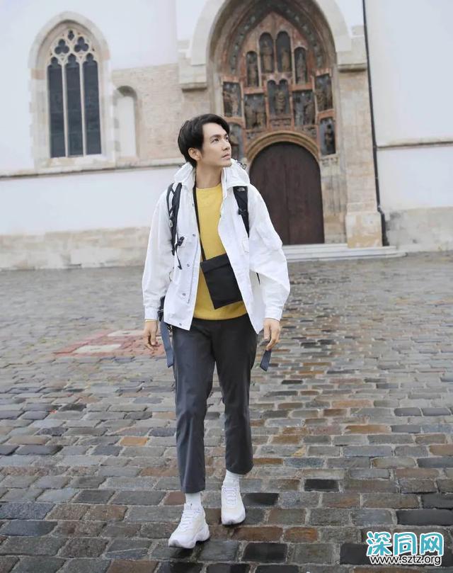 钟汉良帅气造型,这哪像45岁?造型青春时髦 钟汉良帅气造型,这哪像45岁?造型青春时髦