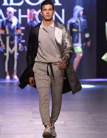 巴西肌肉小哥走红网络,完美身材让网友大呼:酸了! 巴西肌肉小哥走红网络,完美身材让网友大呼:酸了!