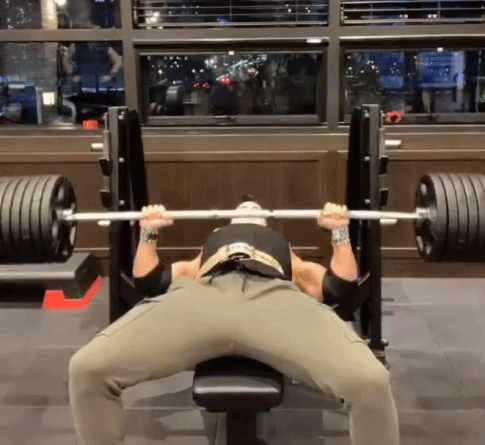 3年打造型男身材,臂围45公分,太强悍了 3年打造型男身材,臂围45公分,太强悍了