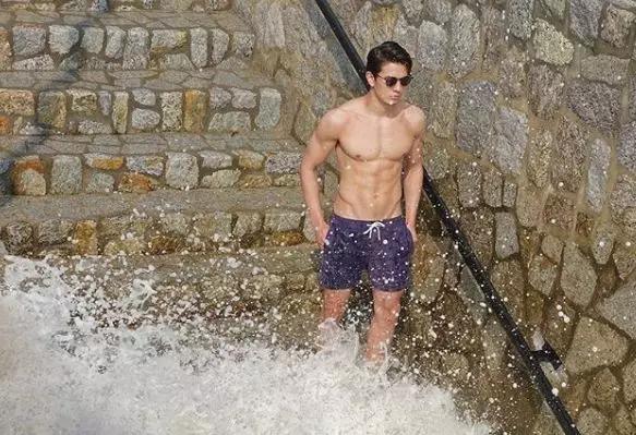 巴西肌肉小哥走红网络,完美身材让网友大呼:酸了! 巴西肌肉小哥走红网络,完美身材让网友大呼:酸了!