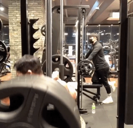 3年打造型男身材,臂围45公分,太强悍了 3年打造型男身材,臂围45公分,太强悍了