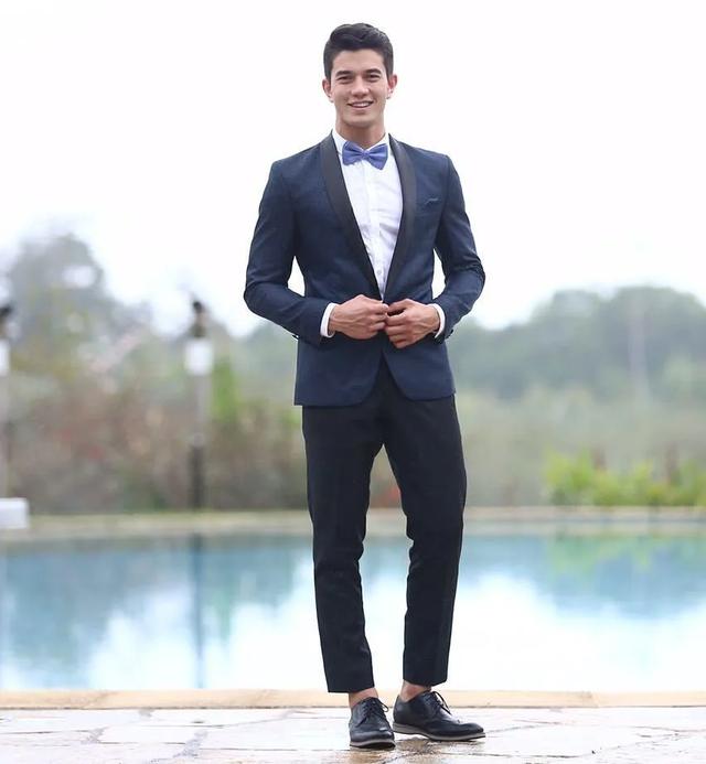 巴西肌肉小哥走红网络,完美身材让网友大呼:酸了! 巴西肌肉小哥走红网络,完美身材让网友大呼:酸了!