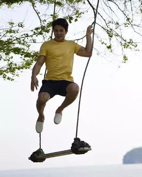 巴西肌肉小哥走红网络,完美身材让网友大呼:酸了! 巴西肌肉小哥走红网络,完美身材让网友大呼:酸了!