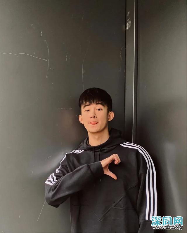 前凸后翘的帅一在线卖萌,这次是真的老公来了! 前凸后翘的帅一在线卖萌,这次是真的老公来了!