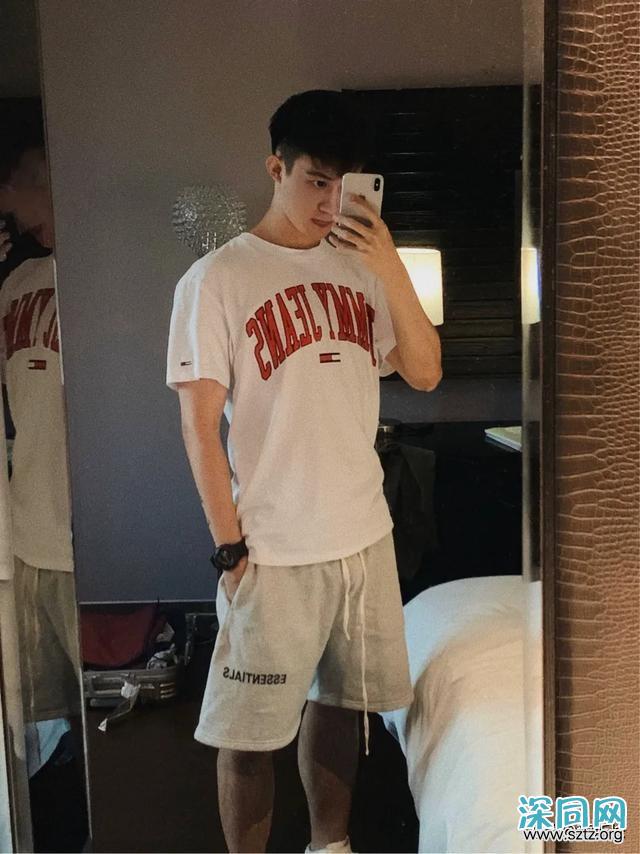 前凸后翘的帅一在线卖萌,这次是真的老公来了! 前凸后翘的帅一在线卖萌,这次是真的老公来了!