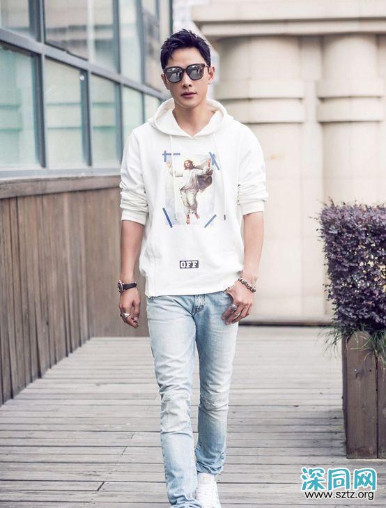 5年前的“徐姑姑”,带三四十双鞋进组,这穿搭真是绝了 5年前的“徐姑姑”,带三四十双鞋进组,这穿搭真是绝了