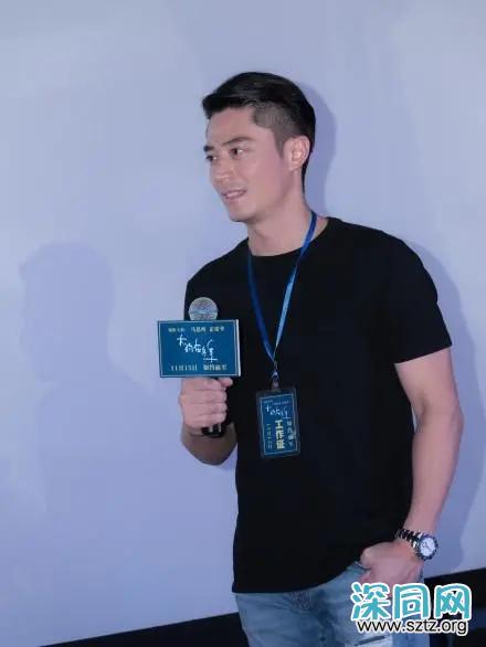 “老戏骨”霍建华穿搭一直在线,穿起骚粉衬衫,倒是别具一格 “老戏骨”霍建华穿搭一直在线,穿起骚粉衬衫,倒是别具一格