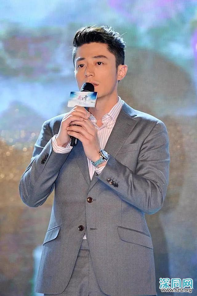 “老戏骨”霍建华穿搭一直在线,穿起骚粉衬衫,倒是别具一格 “老戏骨”霍建华穿搭一直在线,穿起骚粉衬衫,倒是别具一格