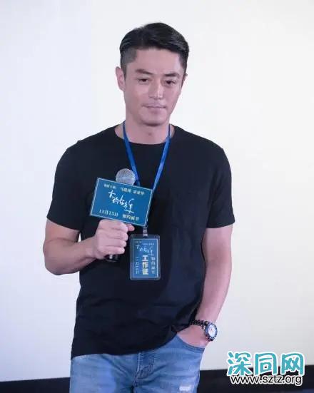 “老戏骨”霍建华穿搭一直在线,穿起骚粉衬衫,倒是别具一格 “老戏骨”霍建华穿搭一直在线,穿起骚粉衬衫,倒是别具一格