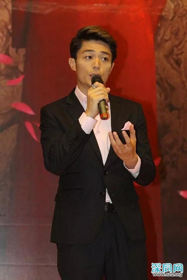 “老戏骨”霍建华穿搭一直在线,穿起骚粉衬衫,倒是别具一格 “老戏骨”霍建华穿搭一直在线,穿起骚粉衬衫,倒是别具一格