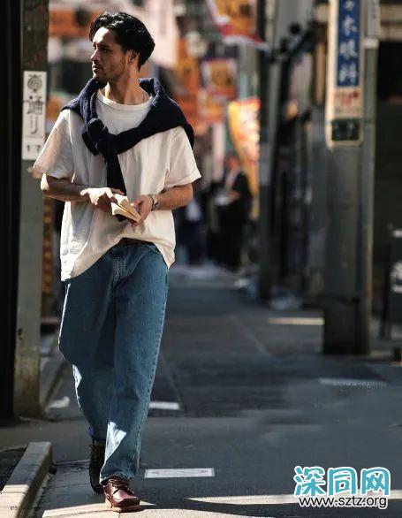 男士必备的裤装,牛仔裤VS奇诺裤,哪一条你穿得更多? 男士必备的裤装,牛仔裤VS奇诺裤,哪一条你穿得更多?