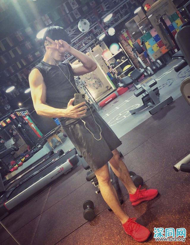 韩东君时尚大片,造型帅气十足,满满的硬汉风调! 韩东君时尚大片,造型帅气十足,满满的硬汉风调!