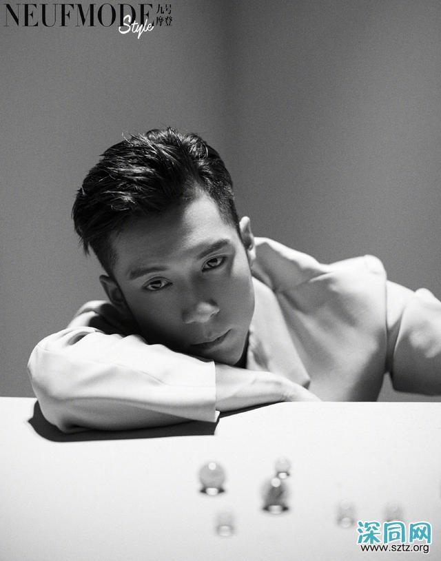 韩东君时尚大片,造型帅气十足,满满的硬汉风调! 韩东君时尚大片,造型帅气十足,满满的硬汉风调!