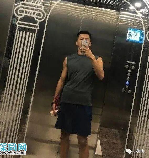 消防员寸头小哥训练累瘫了,引发网友舔屏 消防员寸头小哥训练累瘫了,引发网友舔屏