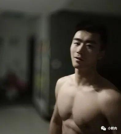 飞行员小哥上相亲节目火了,条顺颜高小姐姐不淡定了 飞行员小哥上相亲节目火了,条顺颜高小姐姐不淡定了