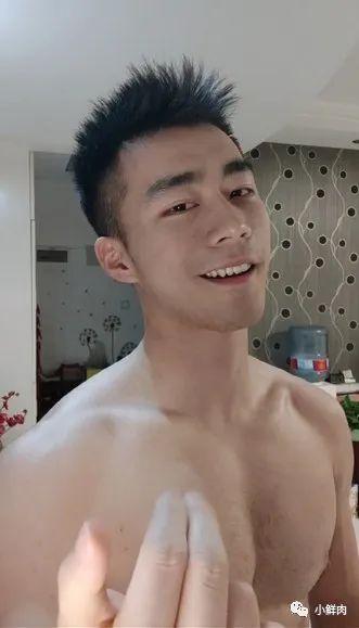 飞行员小哥上相亲节目火了,条顺颜高小姐姐不淡定了 飞行员小哥上相亲节目火了,条顺颜高小姐姐不淡定了