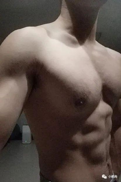 飞行员小哥上相亲节目火了,条顺颜高小姐姐不淡定了 飞行员小哥上相亲节目火了,条顺颜高小姐姐不淡定了