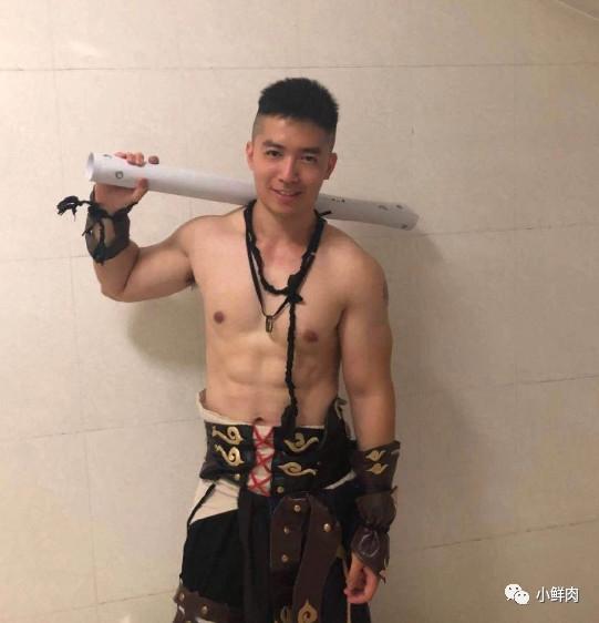 清华学霸肌肉博士小哥,因性感身材照走红 清华学霸肌肉博士小哥,因性感身材照走红