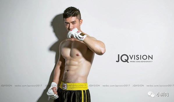 清华学霸肌肉博士小哥,因性感身材照走红 清华学霸肌肉博士小哥,因性感身材照走红