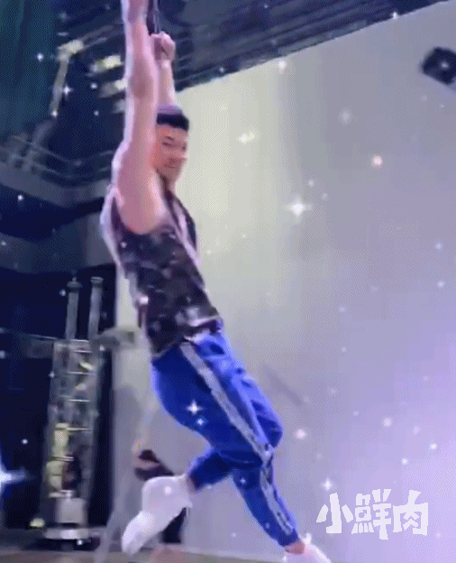 东北大鼻子杂技小哥走红,这实力也太强大了吧 东北大鼻子杂技小哥走红,这实力也太强大了吧