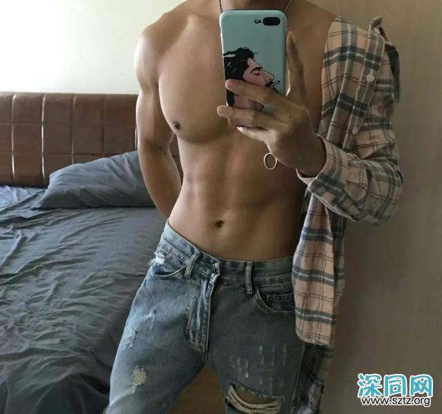 96年广州寸头小哥火了,为什么健身后越来越帅? 96年广州寸头小哥火了,为什么健身后越来越帅?