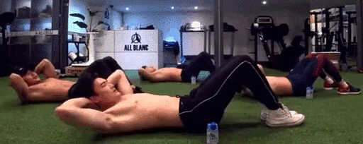 Rain三个月时间瘦了20斤,晒腹肌秒杀小狼狗! Rain三个月时间瘦了20斤,晒腹肌秒杀小狼狗!