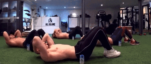 Rain三个月时间瘦了20斤,晒腹肌秒杀小狼狗! Rain三个月时间瘦了20斤,晒腹肌秒杀小狼狗!