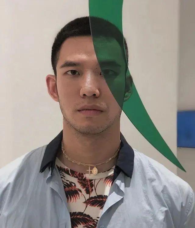 寸头大鼻子网红硬照一览,这腱子肉不输张云龙韩东君! 寸头大鼻子网红硬照一览,这腱子肉不输张云龙韩东君!