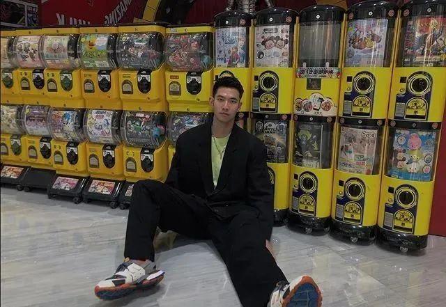 寸头大鼻子网红硬照一览,这腱子肉不输张云龙韩东君! 寸头大鼻子网红硬照一览,这腱子肉不输张云龙韩东君!