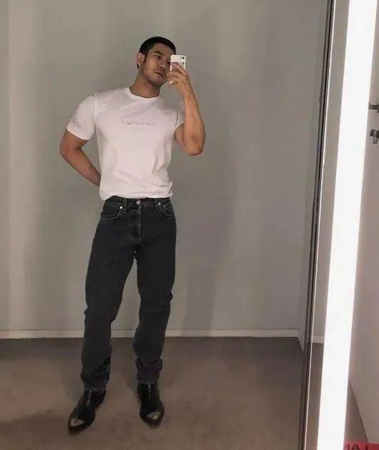 寸头大鼻子网红硬照一览,这腱子肉不输张云龙韩东君! 寸头大鼻子网红硬照一览,这腱子肉不输张云龙韩东君!