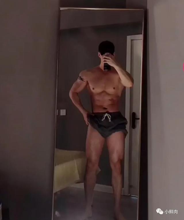 37岁逆龄大叔走红,女生看完都羡慕嫉妒恨了! 37岁逆龄大叔走红,女生看完都羡慕嫉妒恨了!