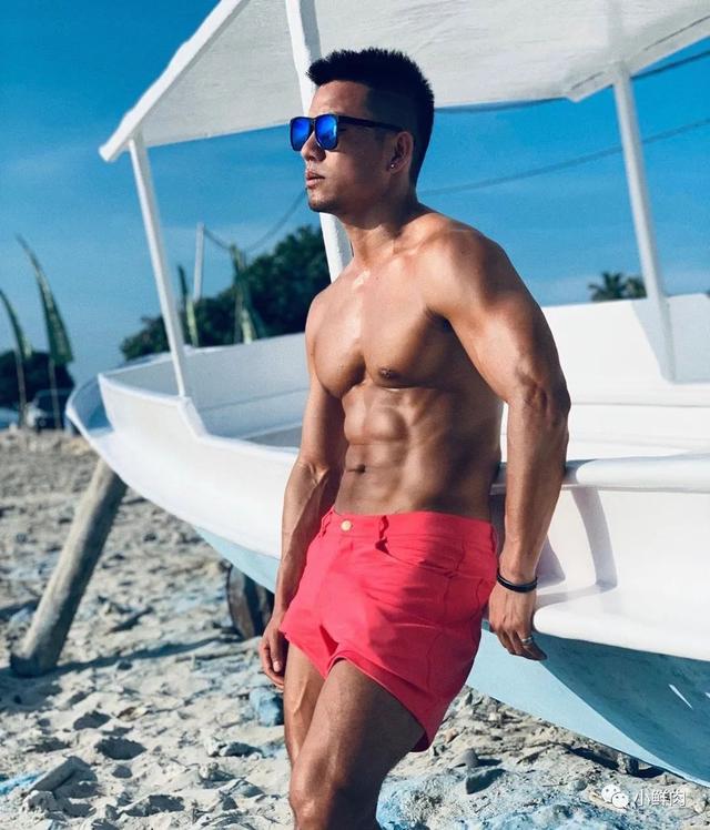 网友夸他为内蒙肌肉网红1哥,E杯胸肌实力太强大! 网友夸他为内蒙肌肉网红1哥,E杯胸肌实力太强大!