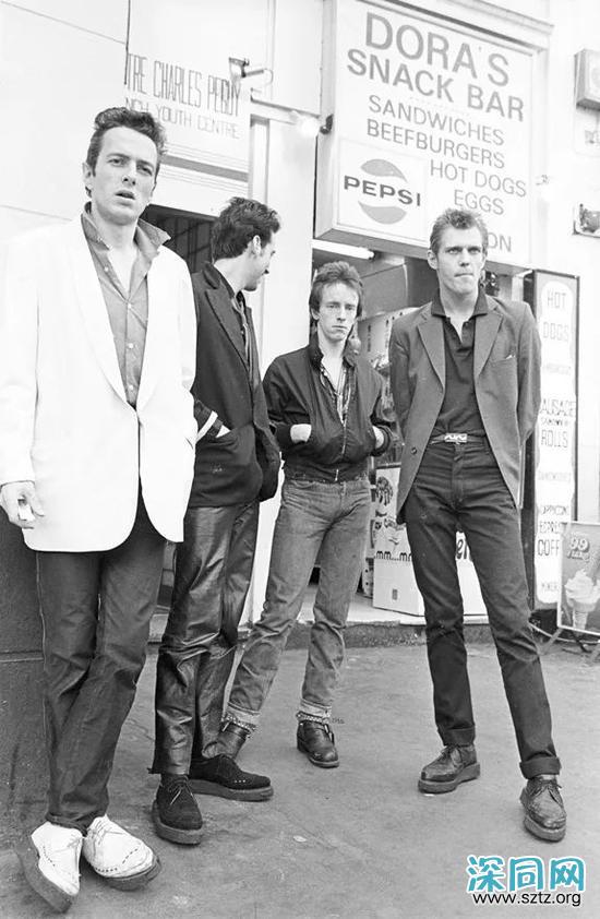 如何让一个男人在几分钟内 爱上尖头皮鞋? 如何让一个男人在几分钟内 爱上尖头皮鞋?