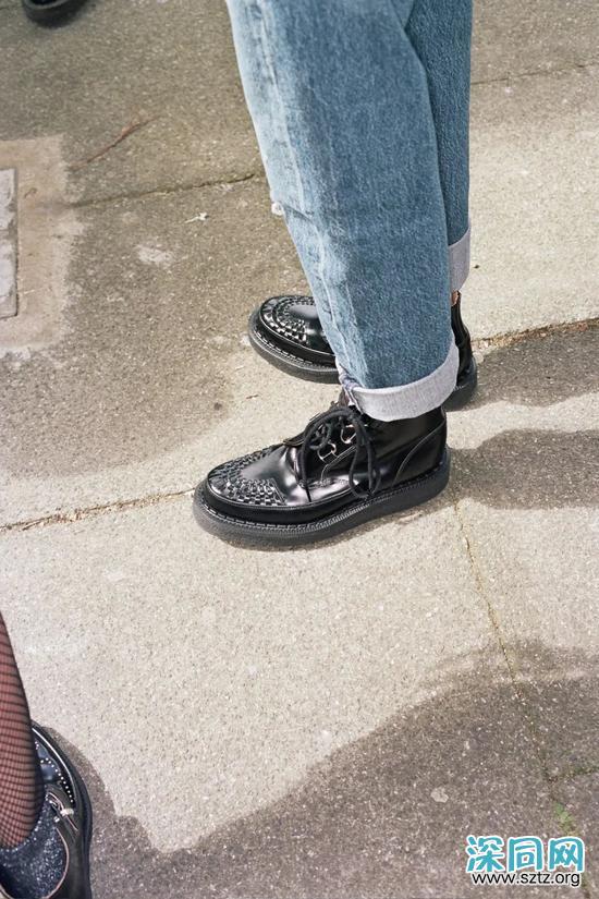 如何让一个男人在几分钟内 爱上尖头皮鞋? 如何让一个男人在几分钟内 爱上尖头皮鞋?