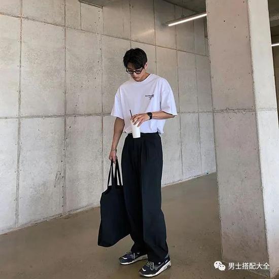 绝对百搭的白T恤要怎么买才不踩雷呢? 绝对百搭的白T恤要怎么买才不踩雷呢?