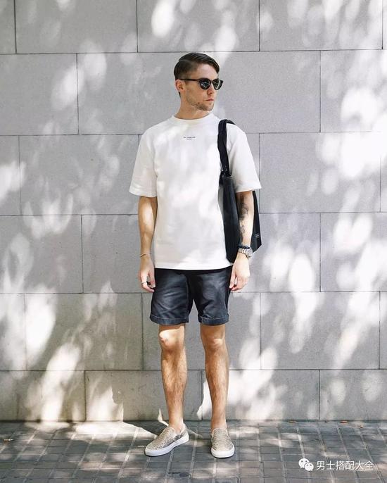 绝对百搭的白T恤要怎么买才不踩雷呢? 绝对百搭的白T恤要怎么买才不踩雷呢?