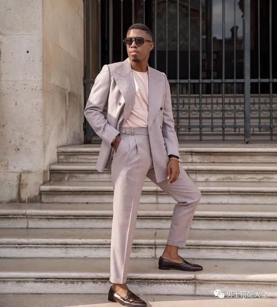 绝对百搭的白T恤要怎么买才不踩雷呢? 绝对百搭的白T恤要怎么买才不踩雷呢?